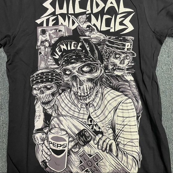 Suicidal tendencies graphic Tshirt ! - Picture 2 of 2